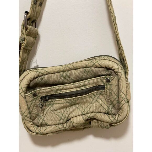 Urban Outfitters Dakota Denim Crossbody Bag (size 9” x 6.5” x 2”) - Picture 5 of 7
